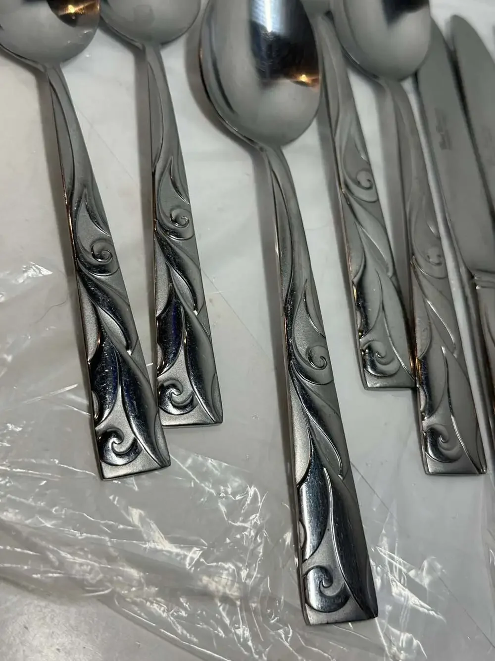 Casa Cristina Stainless China Silverware Flatware Lot Swirl Scroll Design